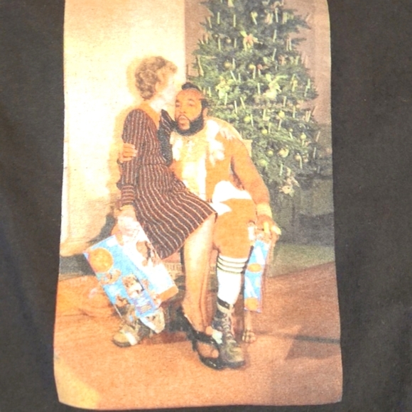 Mens/Unisex Undefeated black RARE Mr T & Nancy Reagan xmas graphic tee size L. - Picture 7 of 10